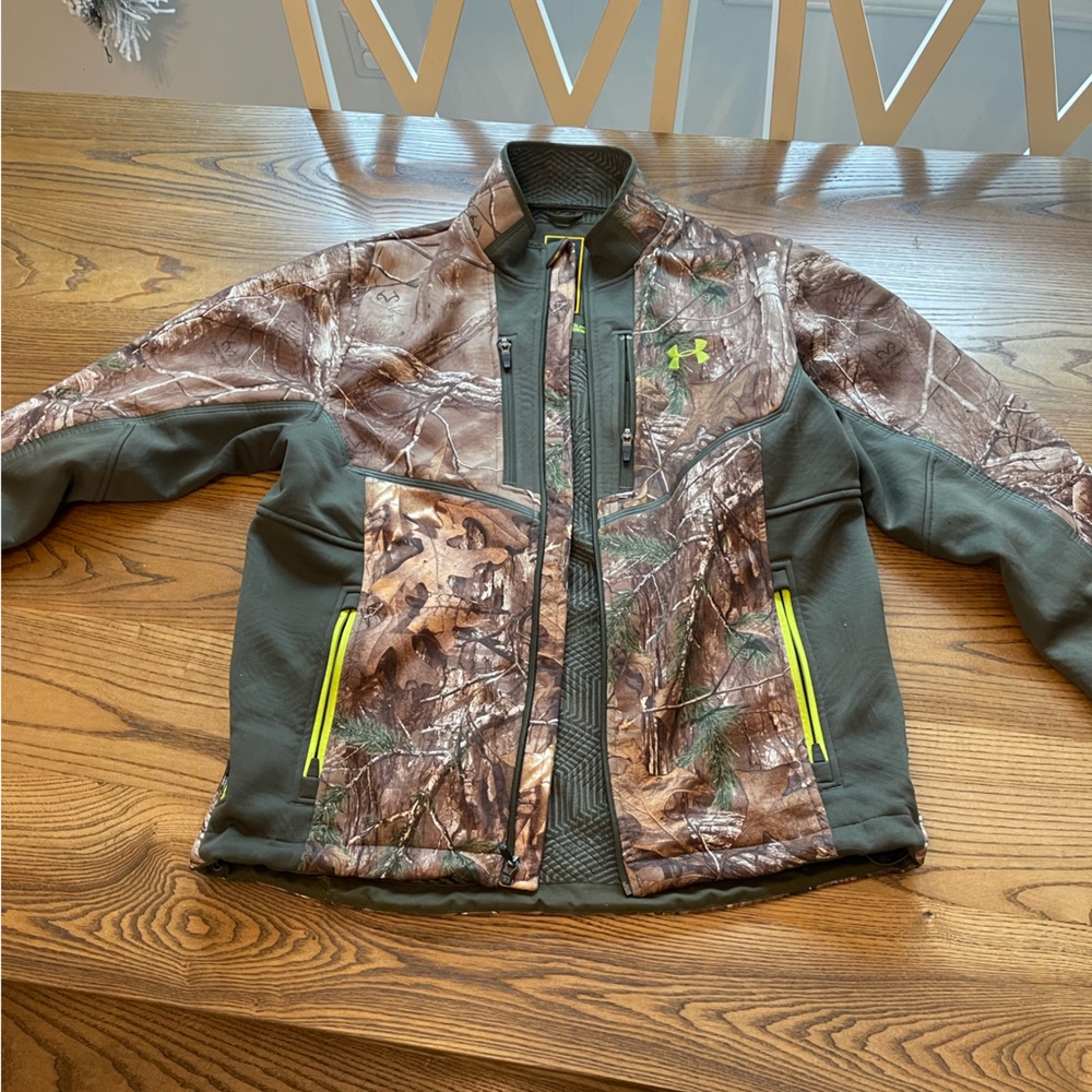 Under Armour Scent Control Storm Hunting Jacket Realtree Camo Men Large